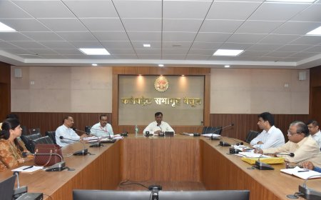 कलेक्टर श्री सूर्यवंशी के सख्त निर्देश : 7 दिन में टीएल निराकरण नहीं करने पर संबंधित अधिकारी पर 500 रुपए की पेनाल्टी लगाई जाएगी