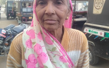 पटवारी सुजीत नर्रे से परेशान महिला किसान,स्वयं को जिंदा सिद्ध करने के लिए काट रही दप्तरों के चक्कर, प्रशासन भी नहीं कर पा रहा मदद