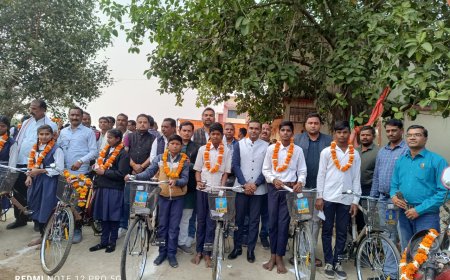 शासकीय उच्चतर माध्यमिक विद्यालय गनेरा में जनप्रतिनिधि द्वारा सायकल वितरण कार्यक्रम का आयोजन