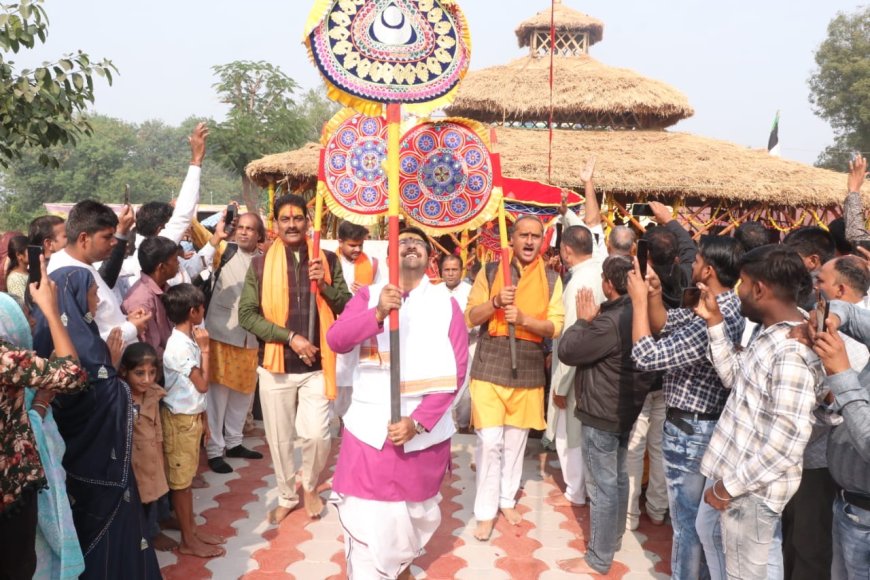 पूरे वैभव के साथ विराजे जगन्नाथ, हजारों लोगों ने ग्रहण किया भात महाआरती का आयोजन