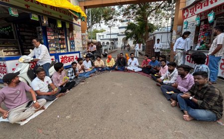 हे भगवान अब  इनको  को सद्बुद्धि दें दो प्लीज़