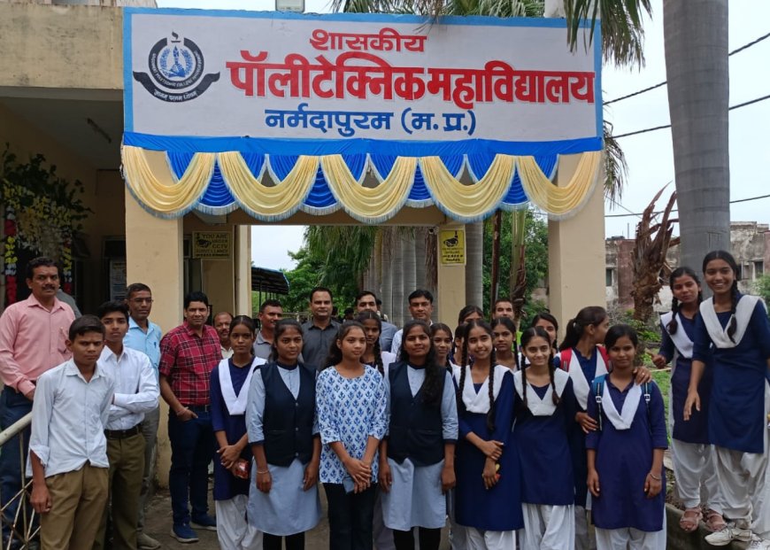 पॉलीटेक्निक कॉलेज में प्रवेश मेले का हुआ आयोजन