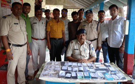 GRP पुलिस ने 28 मोबाइल के साथ साथ सातिर चोर  को धर दबोचा