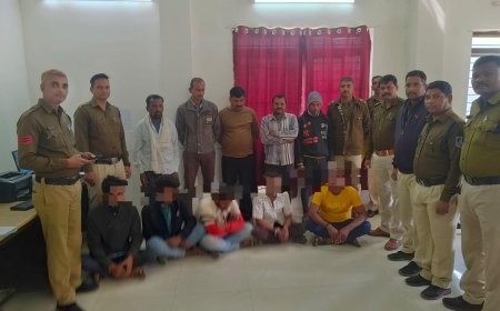पुलिस द्वारा की गई कांबिंग गश्त, कुल 141 फरारी वारंट तामील  