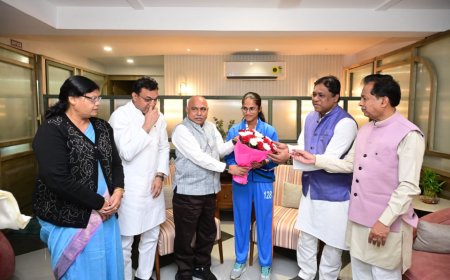 भाजपा प्रदेश अध्यक्ष सहित विधायकों ने वर्ल्ड कप विजेता दुर्गा  (ब्लाइंड ) को किया सम्मानित