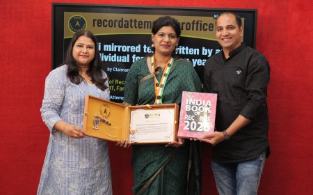 श्रीमती पल्लवी पारे चौकसे ने अपनी विलक्षण 'मिरर इमेज' (दर्पण लेखन) कला के माध्यम से राष्ट्रीय स्तर पर अपनी विशिष्ट पहचान बनाकर किया नाम रोशन