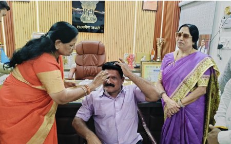 सांसद माया नारोलिया ने नवनियुक्त एल्डरमैन संतोष मीना को तिलक लगाकर दी बधाई किया सम्मान, कहा- "नगर विकास में मिलेगी नई गति"